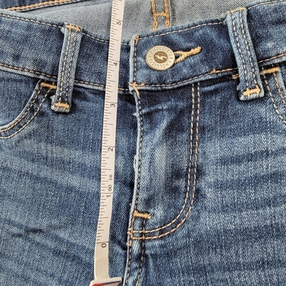 EUC Hollister Straight Leg Jeans Size 3r (26wx29l) - Picture 5 of 9
